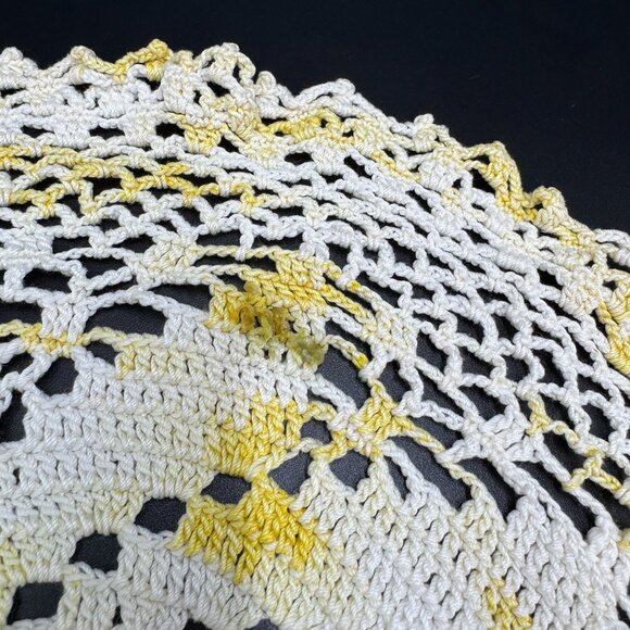 Vtg Crochet Doilies & Decor Floral Spring Basket Cottagecore Farm Table 5pc Set - Picture 15 of 16